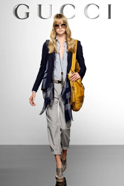 Look 5